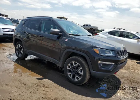 2017 Jeep Compass Trailhawk z USA, uszkodzony, nr VIN 3C4NJDDB4HT636215